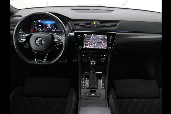 Škoda Superb 1.4 TSI iV Sportline | Panoramadak | Stoelverwarming | Adaptive cruise | Alcantara | Sfeerverlichting | Camera | Virtual Cockpit | Matrix LED | PHEV | Plug In