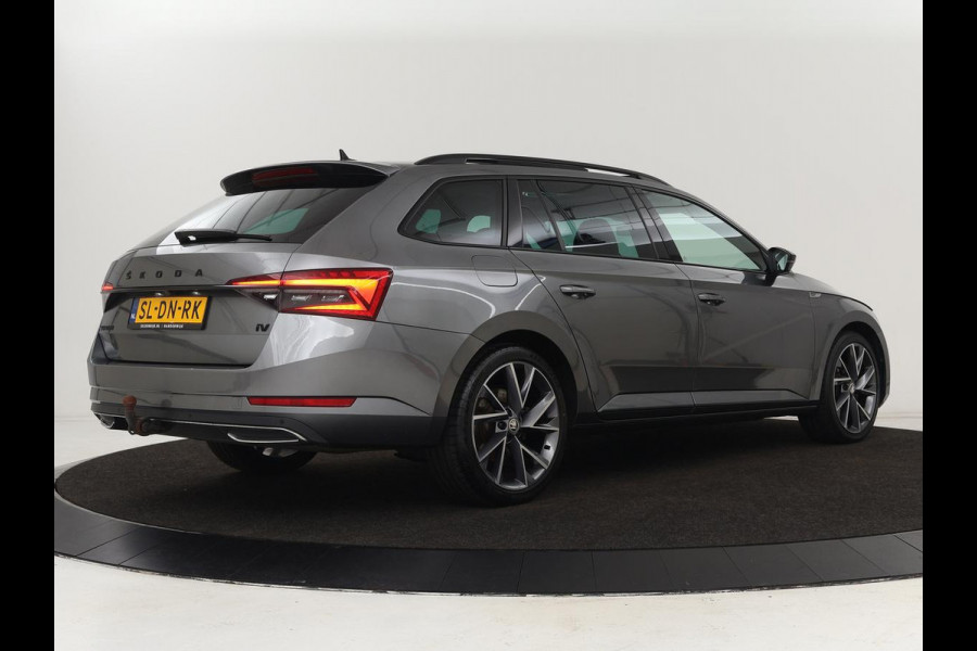 Škoda Superb 1.4 TSI iV Sportline | Panoramadak | Stoelverwarming | Adaptive cruise | Alcantara | Sfeerverlichting | Camera | Virtual Cockpit | Matrix LED | PHEV | Plug In