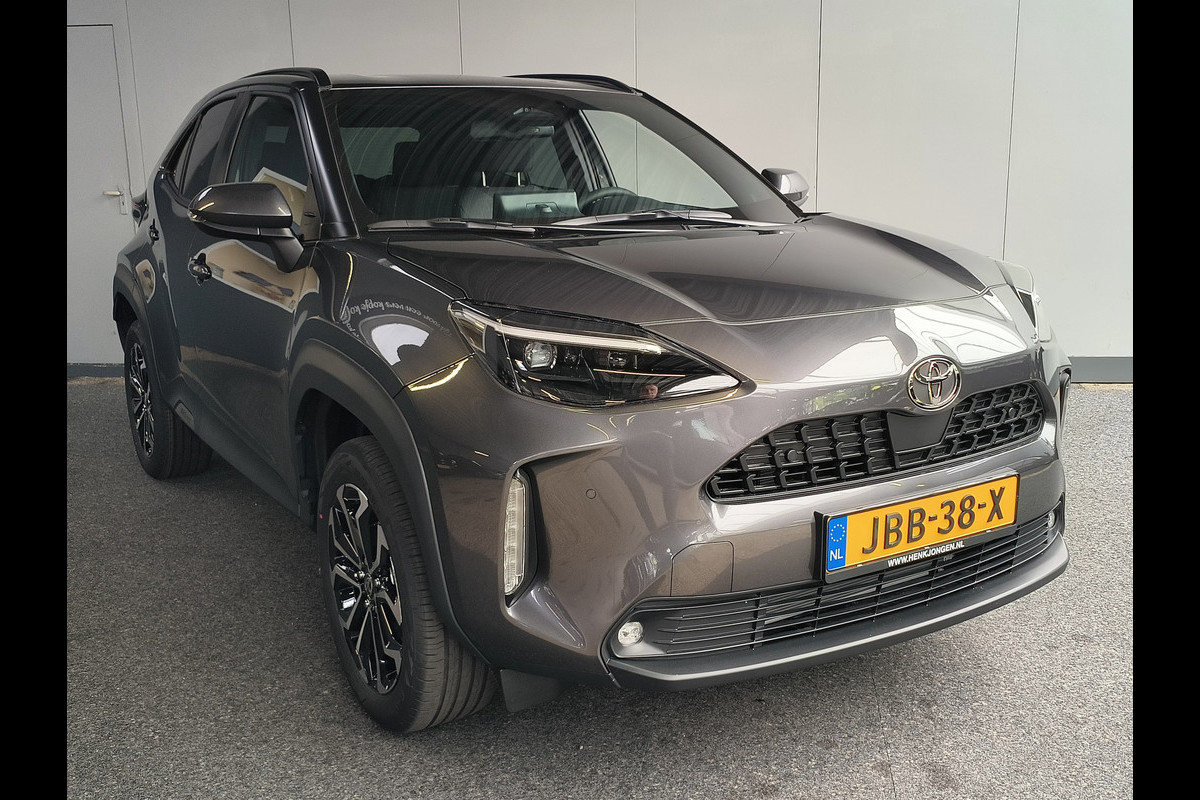 Toyota Yaris Cross 1.5 Hybrid 130 Dynamic NIEUW!!! Rijklaar + 5 jaar Fabrieksgarantie Henk Jongen Auto's in Helmond,  al 50 jaar service zoals 't hoort!