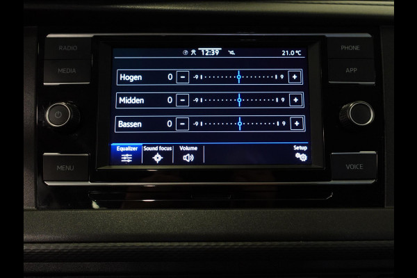 Volkswagen Transporter 2.0 TDI L2H1 Dubbele Cabine Highline Automaat Volkswagen Transporter 2.0 TDI L2H1 28 Highline Aut. Dubbele cabine