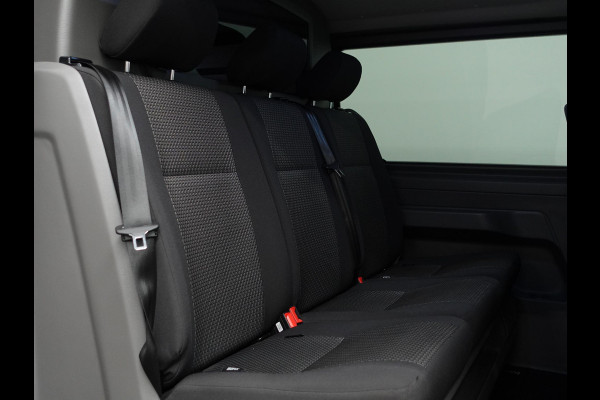 Volkswagen Transporter 2.0 TDI L2H1 Dubbele Cabine Highline Automaat Volkswagen Transporter 2.0 TDI L2H1 28 Highline Aut. Dubbele cabine
