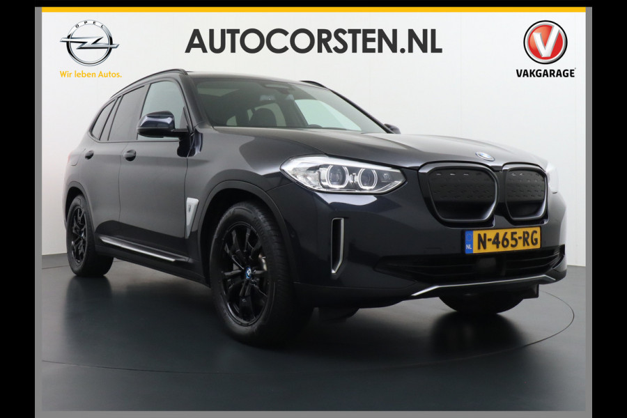 BMW iX3 Executive 80kWhPanoramadak Leer+Verwarmd+Memory Adaptieve LEDApple Carplay Android Auto Trekhaak Pdc Camera DAB Live Cockpit Pro Lmv Elek.Achterklep Regen-Lichtsensor Achteruitrij-assistent 1e Eigenaar Origineel Nederlands Nieuwprijs €68.172,-