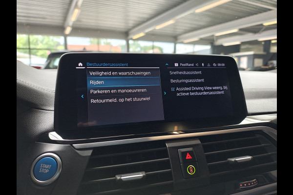 BMW iX3 Executive 80kWhPanoramadak Leer+Verwarmd+Memory Adaptieve LEDApple Carplay Android Auto Trekhaak Pdc Camera DAB Live Cockpit Pro Lmv Elek.Achterklep Regen-Lichtsensor Achteruitrij-assistent 1e Eigenaar Origineel Nederlands Nieuwprijs €68.172,-