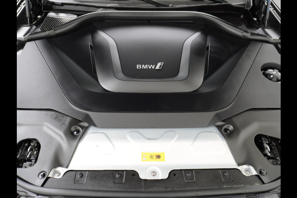 BMW iX3 Executive 80kWhPanoramadak Leer+Verwarmd+Memory Adaptieve LEDApple Carplay Android Auto Trekhaak Pdc Camera DAB Live Cockpit Pro Lmv Elek.Achterklep Regen-Lichtsensor Achteruitrij-assistent 1e Eigenaar Origineel Nederlands Nieuwprijs €68.172,-