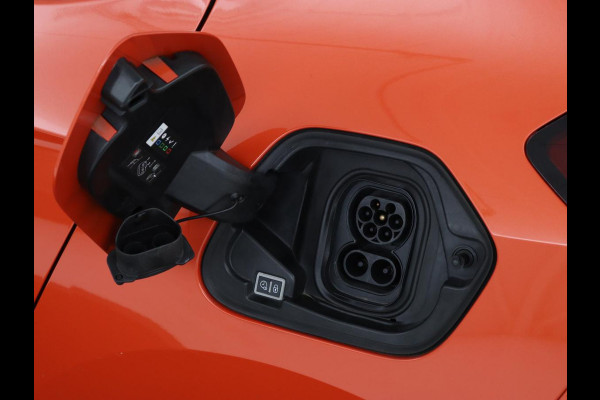 Opel CORSA-E Elegance 50 kWh | 1e eigenaar | Carplay | Navigatie | Full LED | Climate control | Cruise control | Bluetooth