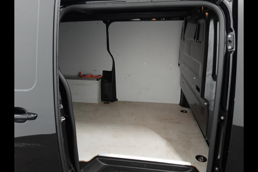 Peugeot Expert 145PK Automaat L3 Trekhaak Navigatie parkeersensoren airco 3 zits cruise control
