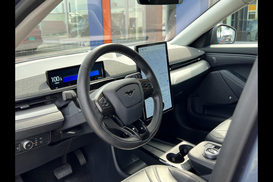 Ford Mustang Mach-E RWD 75 kWh 260pk | Technology Pack + | Panoramadak | Trekhaak afneembaar