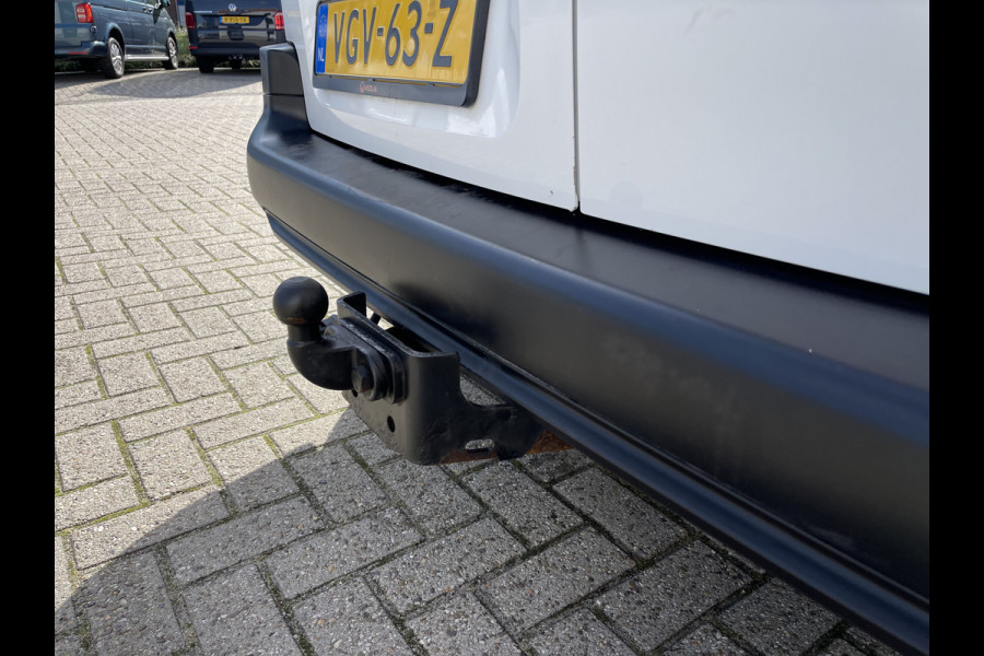 Peugeot Partner 1.5 BlueHDI Premium / vaste prijs rijklaar € 12.750 ex btw / lease vanaf € 215 / euro 6 diesel / bpm vrij / airco / cruise / trekhaak / schuifdeur !