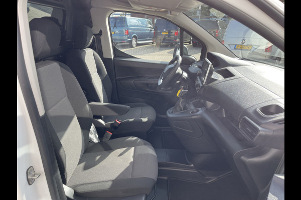 Peugeot Partner 1.5 BlueHDI Premium / vaste prijs rijklaar € 12.750 ex btw / lease vanaf € 215 / euro 6 diesel / bpm vrij / airco / cruise / trekhaak / schuifdeur !