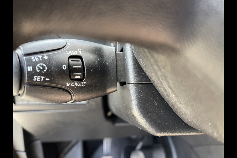 Peugeot Partner 1.5 BlueHDI Premium / vaste prijs rijklaar € 12.750 ex btw / lease vanaf € 215 / euro 6 diesel / bpm vrij / airco / cruise / trekhaak / schuifdeur !