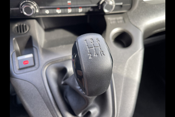 Peugeot Partner 1.5 BlueHDI Premium / vaste prijs rijklaar € 12.750 ex btw / lease vanaf € 215 / euro 6 diesel / bpm vrij / airco / cruise / trekhaak / schuifdeur !