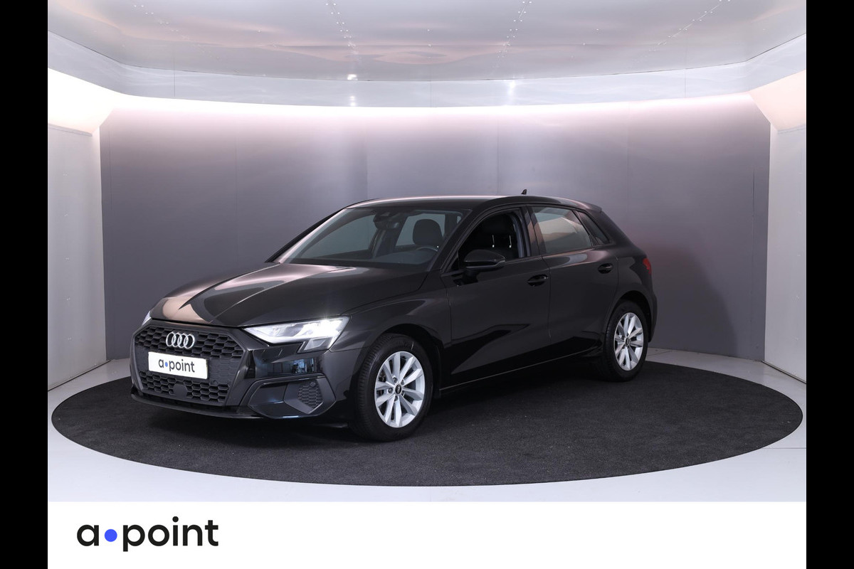 Audi A3 Sportback 30 TFSI Pro Line 110 pk S-tronic | Navigatie via App | Parkeersensoren achter | Autom. airco | LED koplampen | Apple Carplay/Android Auto | Audi A3 Sportback 30 TFSI Pro Line 110 pk S-tronic | Navigatie via App | Parkeersensoren achter | Autom. airco | LED koplampen | Apple Carplay/Android Auto |