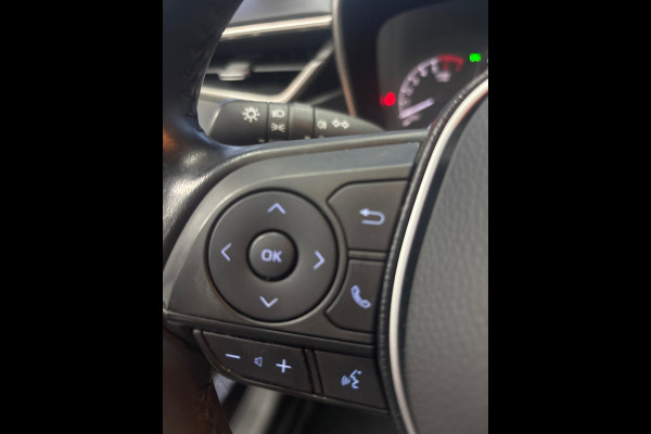 Toyota Corolla 1.8 Hybrid Active Camera, Trekhaak, Carplay