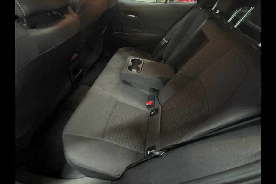 Toyota Corolla 1.8 Hybrid Active Camera, Trekhaak, Carplay