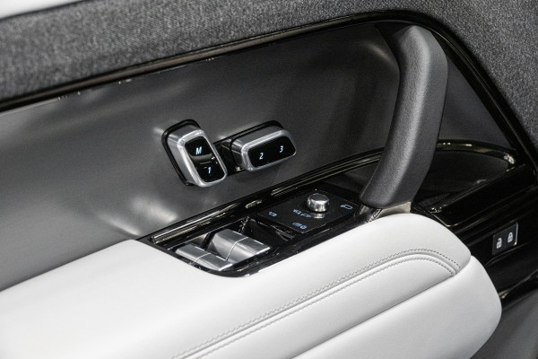 Land Rover Range Rover Sport 3.0 P440e SE *Meridian / Panorama / Surround-view / Memory / Keyless*