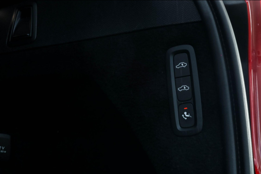 Volvo XC90 2.0 T8 Recharge AWD R-Design - PANO - LUCHTVERING - VOL!!!