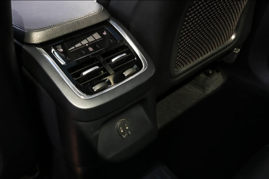 Volvo XC90 2.0 T8 Recharge AWD R-Design - PANO - LUCHTVERING - VOL!!!