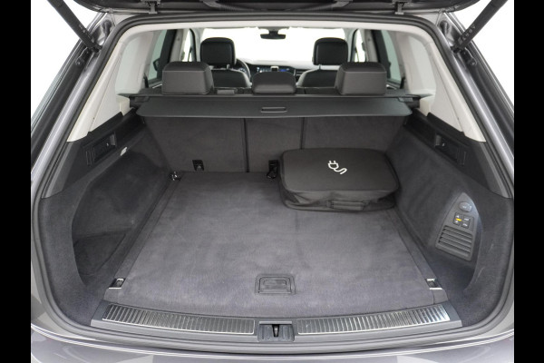 Volkswagen Touareg 3.0 TSi eHybrid 4MOTION Elegance ELEK. TREKHAAK | MEMORY SEAT | 360 CAMERA
