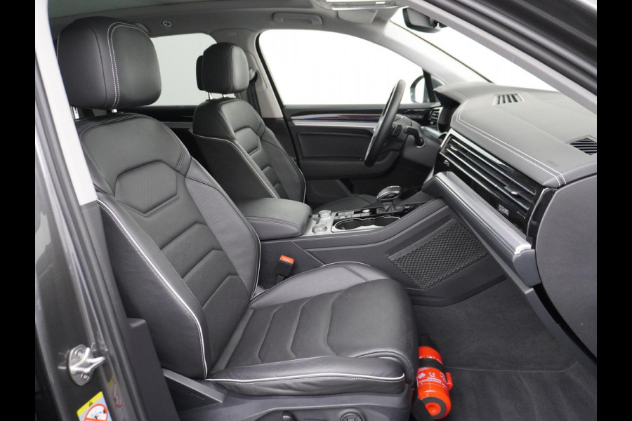 Volkswagen Touareg 3.0 TSi eHybrid 4MOTION Elegance ELEK. TREKHAAK | MEMORY SEAT | 360 CAMERA