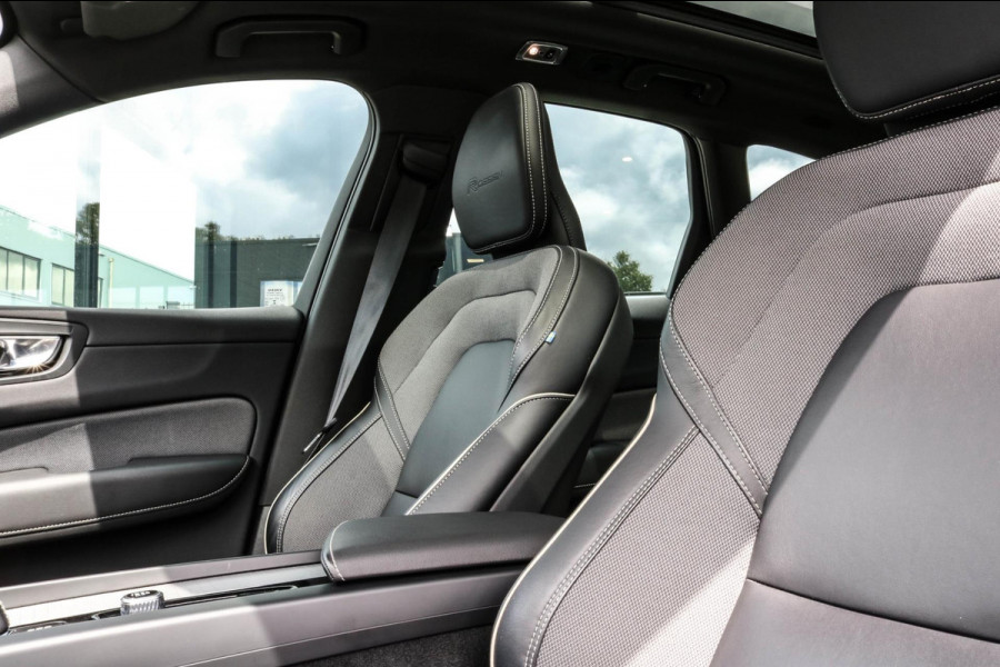 Volvo XC60 2.0 T8 R-Design - PANO - MEMORY - TREKHAAK - VOL!!