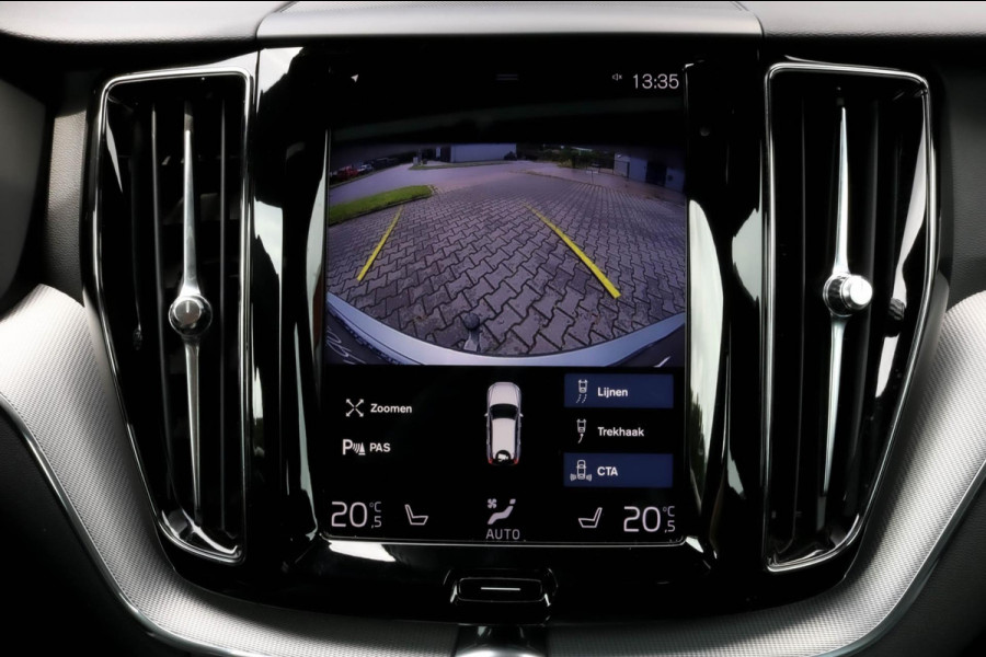 Volvo XC60 2.0 T8 R-Design - PANO - MEMORY - TREKHAAK - VOL!!