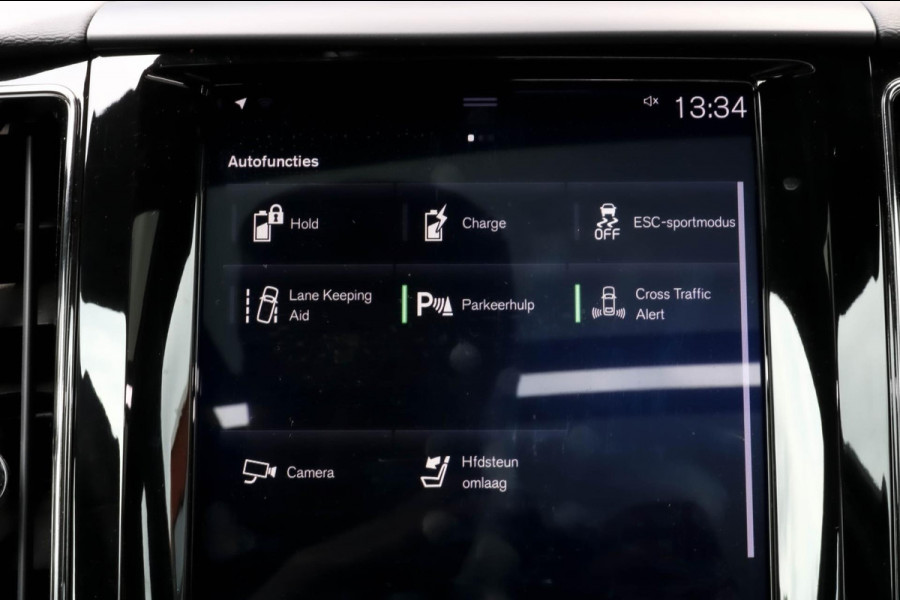 Volvo XC60 2.0 T8 R-Design - PANO - MEMORY - TREKHAAK - VOL!!