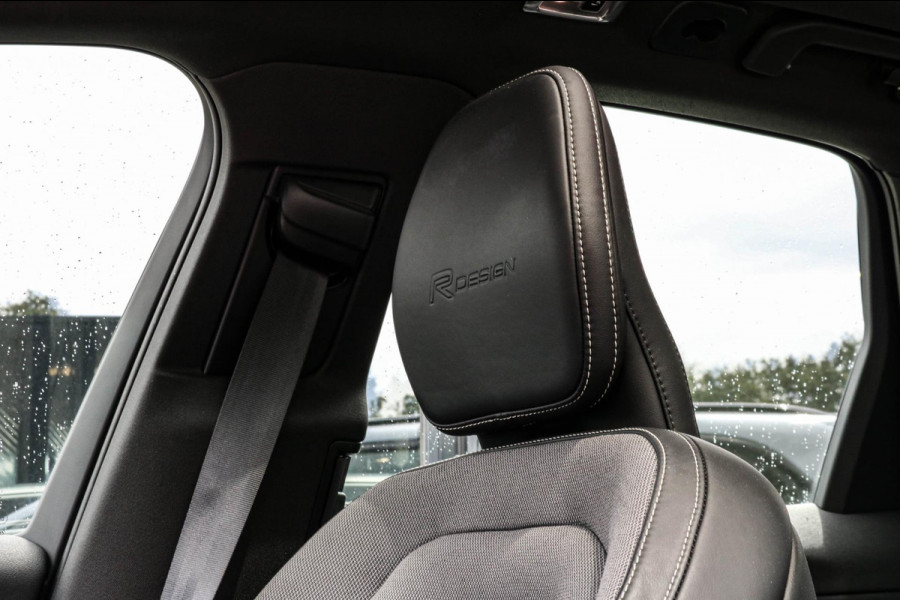 Volvo XC60 2.0 T8 R-Design - PANO - MEMORY - TREKHAAK - VOL!!