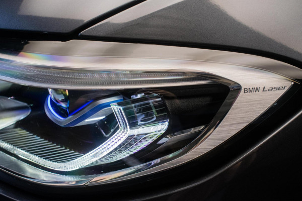 BMW 3 Serie Touring 320e Sportline ORG NL [ Laser Panoramadak Elektrische Trekhaak M Sport Velgen Stoelverwarming Leder Carplay ]
