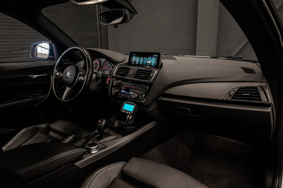 BMW 2 Serie Coupé M2 DCT *M-Performance Uitlaat / Schuif-kanteldak / Harman-Kardon / Carbon in-/exterieur / M-Driver's package*