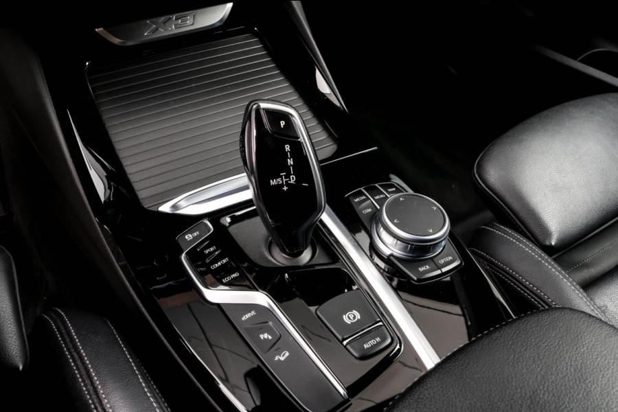 BMW X3 XDrive30e - M-Sport - TREKHAAK - VOLLEDER - HEAD-UP