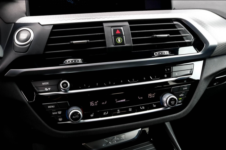 BMW X3 XDrive30e - M-Sport - TREKHAAK - VOLLEDER - HEAD-UP