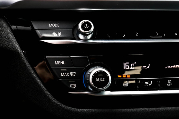 BMW X3 XDrive30e - M-Sport - TREKHAAK - VOLLEDER - HEAD-UP