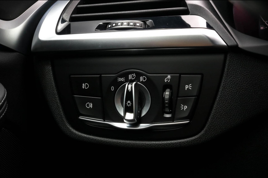BMW X3 XDrive30e - M-Sport - TREKHAAK - VOLLEDER - HEAD-UP