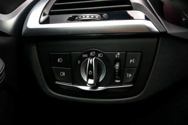 BMW X3 XDrive30e - M-Sport - TREKHAAK - VOLLEDER - HEAD-UP