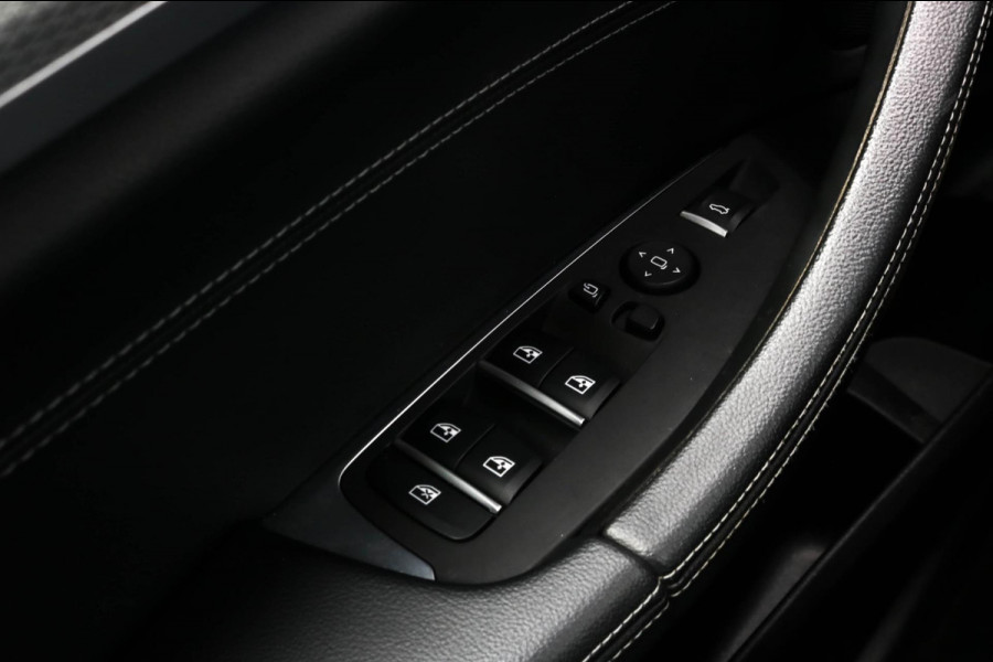 BMW X3 XDrive30e - M-Sport - TREKHAAK - VOLLEDER - HEAD-UP