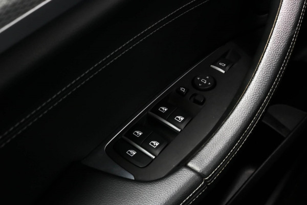 BMW X3 XDrive30e - M-Sport - TREKHAAK - VOLLEDER - HEAD-UP