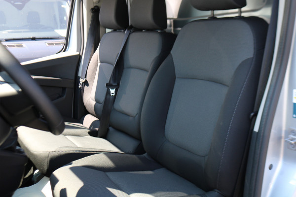 Renault Trafic 2.0 dCi 110pk L2 H1 Airco Navigatie 10dkm