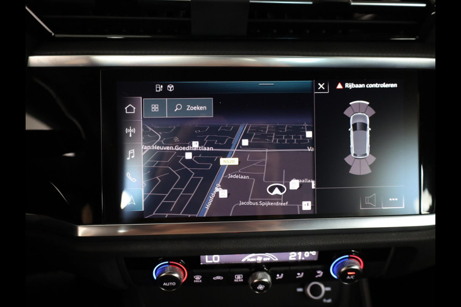 Audi Q3 45 TFSI e Business Edition 245 pk S-tronic | Navigatie | Parkeersensoren | Adaptieve cruise control | LED koplampen | Lichtmetalen velgen 18" |