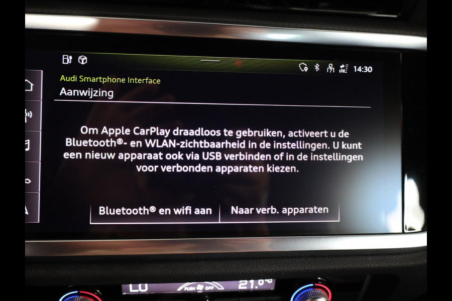 Audi Q3 45 TFSI e Business Edition 245 pk S-tronic | Navigatie | Parkeersensoren | Adaptieve cruise control | LED koplampen | Lichtmetalen velgen 18" |