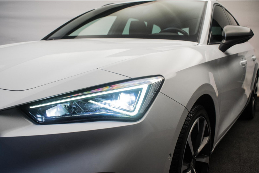 Seat León ST 1.0 eTSI FR Business Intense Automaat [ Full LED Virtual Trekhaak Carplay Sfeerverlichting Camera ]