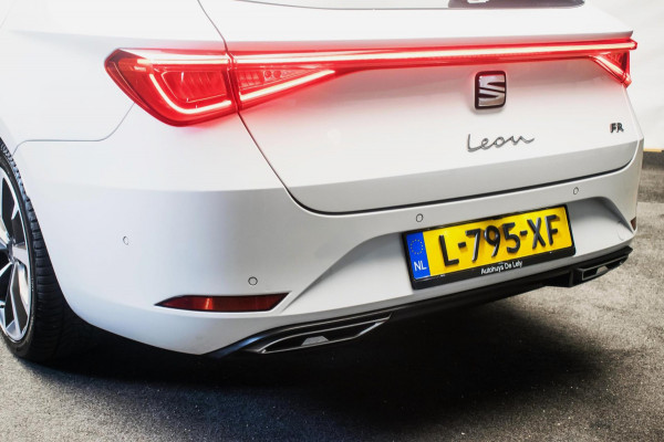 Seat León ST 1.0 eTSI FR Business Intense Automaat [ Full LED Virtual Trekhaak Carplay Sfeerverlichting Camera ]