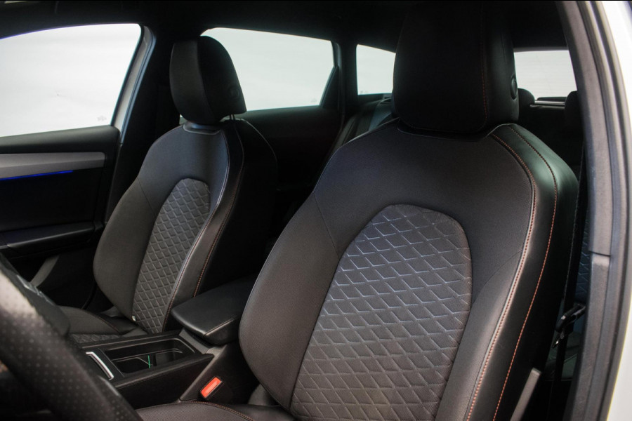 Seat León ST 1.0 eTSI FR Business Intense Automaat [ Full LED Virtual Trekhaak Carplay Sfeerverlichting Camera ]