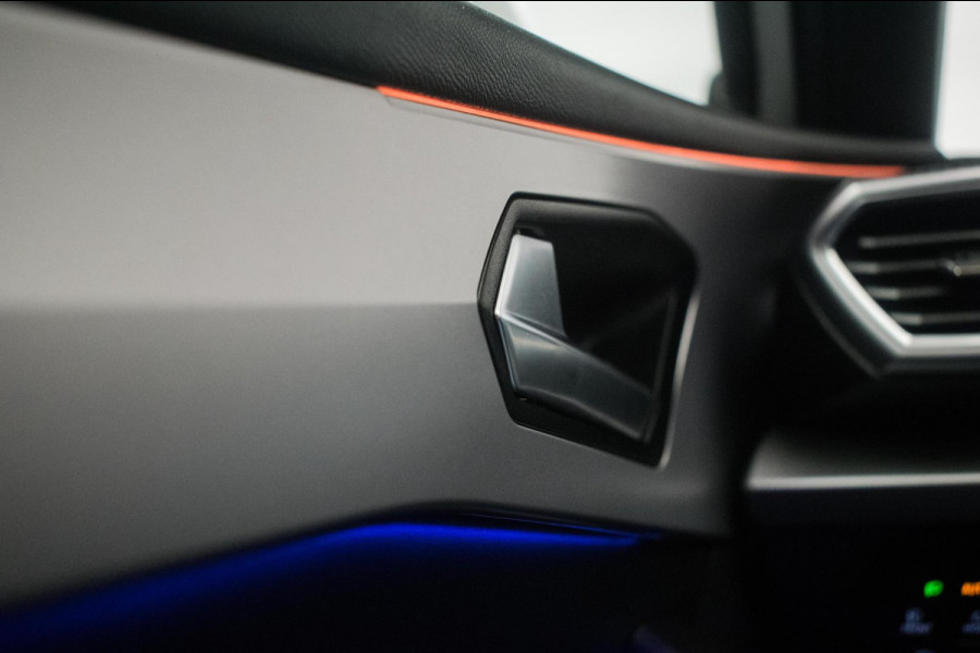 Seat León ST 1.0 eTSI FR Business Intense Automaat [ Full LED Virtual Trekhaak Carplay Sfeerverlichting Camera ]