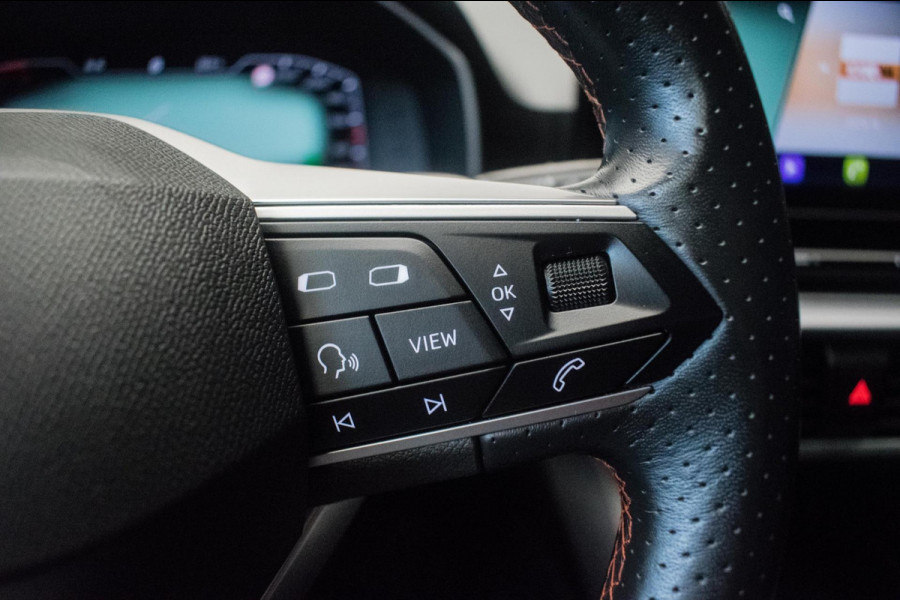 Seat León ST 1.0 eTSI FR Business Intense Automaat [ Full LED Virtual Trekhaak Carplay Sfeerverlichting Camera ]