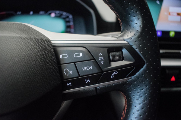 Seat León ST 1.0 eTSI FR Business Intense Automaat [ Full LED Virtual Trekhaak Carplay Sfeerverlichting Camera ]