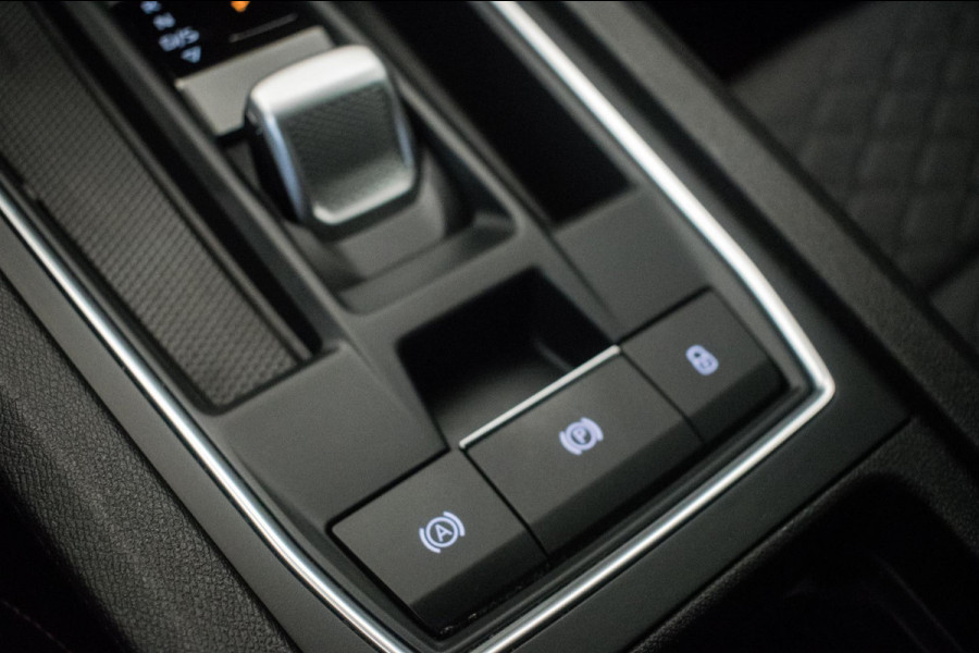 Seat León ST 1.0 eTSI FR Business Intense Automaat [ Full LED Virtual Trekhaak Carplay Sfeerverlichting Camera ]