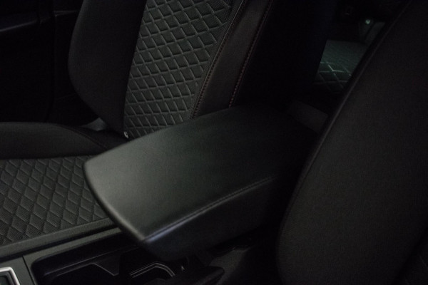 Seat León ST 1.0 eTSI FR Business Intense Automaat [ Full LED Virtual Trekhaak Carplay Sfeerverlichting Camera ]