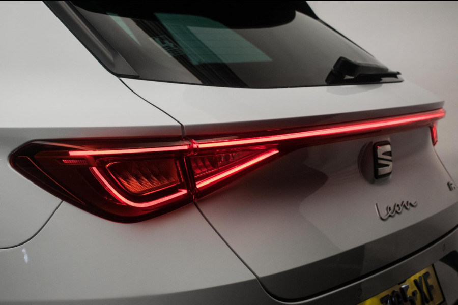 Seat León ST 1.0 eTSI FR Business Intense Automaat [ Full LED Virtual Trekhaak Carplay Sfeerverlichting Camera ]