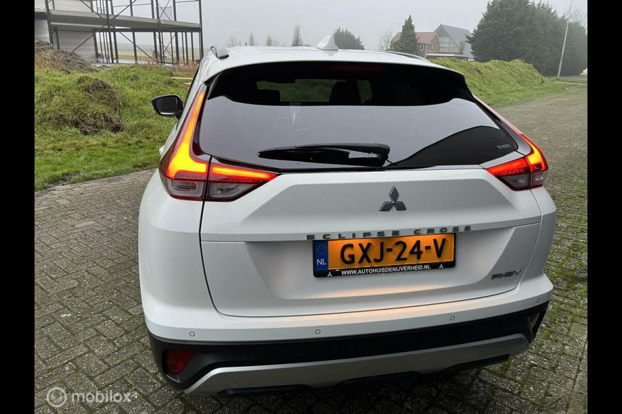 Mitsubishi Eclipse Cross 2.4 PHEV Intense+