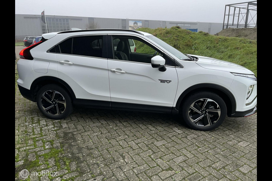 Mitsubishi Eclipse Cross 2.4 PHEV Intense+